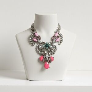 Hold Rose gold statement necklace